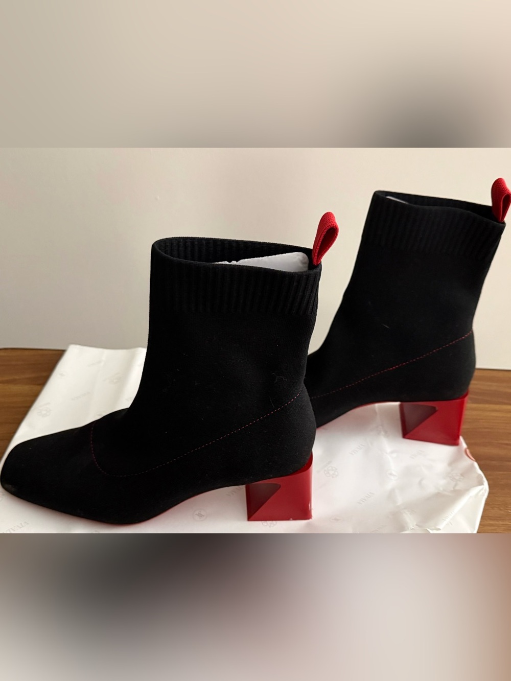 Vivaia Square-Toe Water-Repellent Block Heeled Boots (Regina Pro) size 7 - 7.5